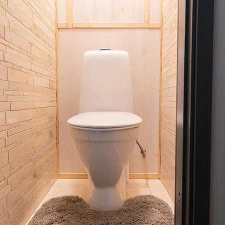Tammsaare Residence- 4 Rooms, Free Parking Parnawa