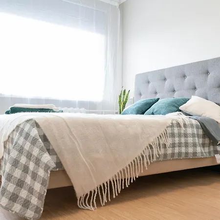Apartament Tammsaare Residence- 4 Rooms, Free Parking Parnawa