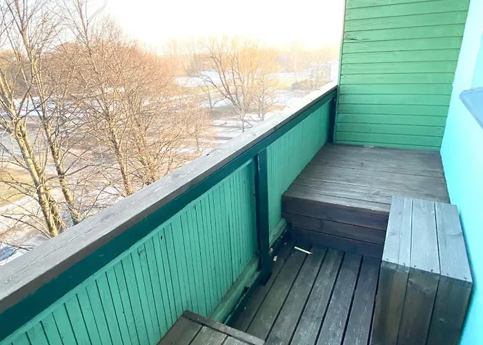 Tammsaare Residence- 4 Rooms, Free Parking Lägenhet